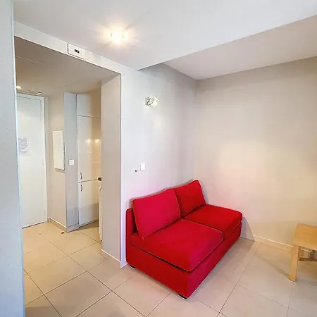 Henri Camille Real Estate - Rouaze 2 -studio A 50m Center Cannes